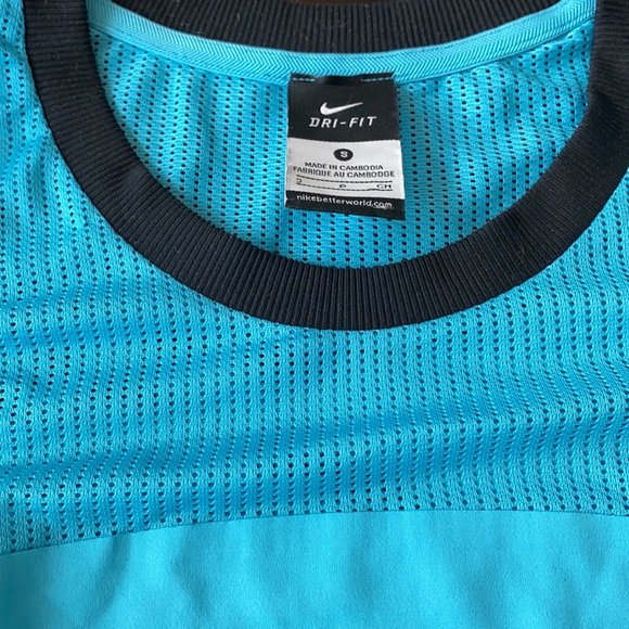 Nike top dri fit - Picture 2 of 4